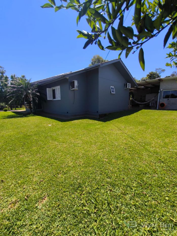 Casa de 3 dormitórios no bairro Conventos em Lajeado