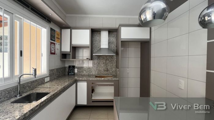 Sobrado de 2 dormitórios no bairro Universitário em Lajeado